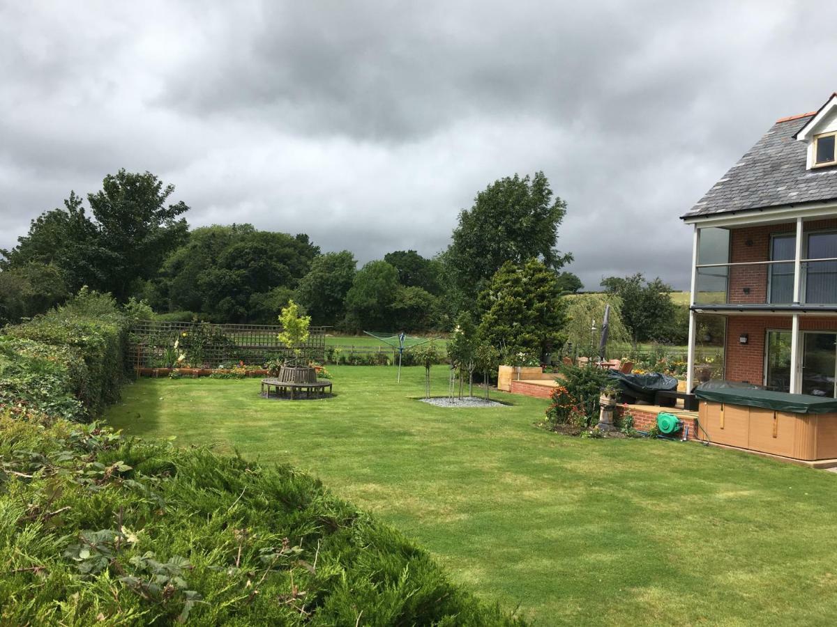 Bed and Breakfast Rhyd Lydan Newtown  Exteriér fotografie